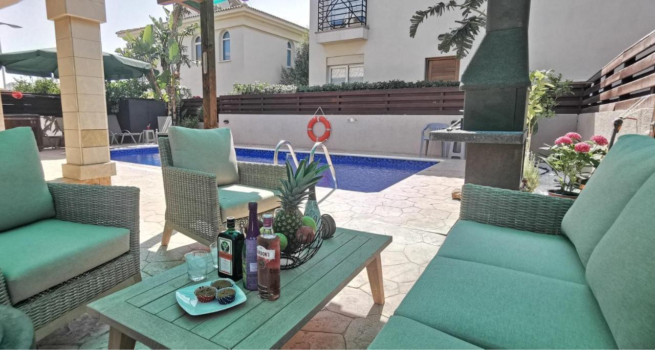 Great Villa Maria Paralimni Ngoại thất bức ảnh