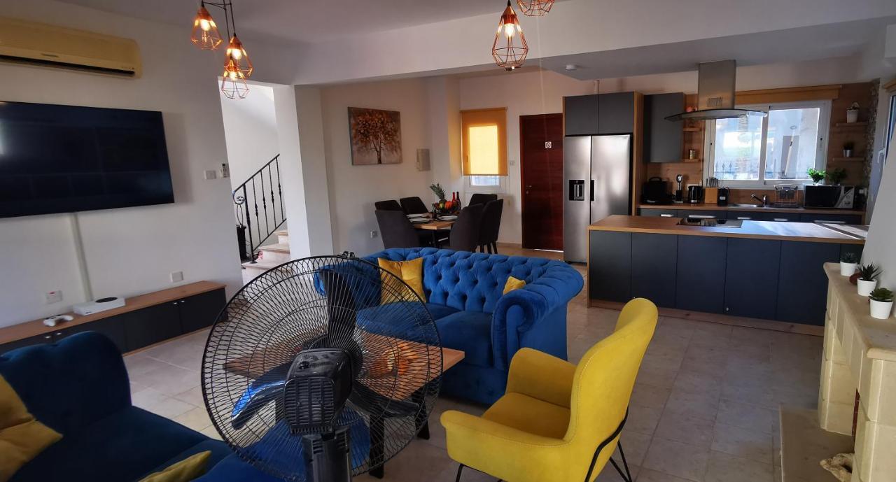 Great Villa Maria Paralimni Ngoại thất bức ảnh
